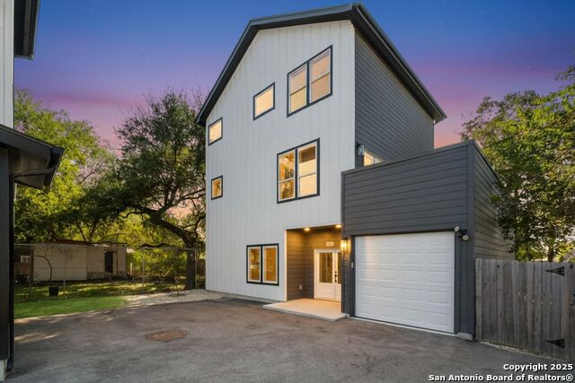 Details for 106 Bank St  201, San Antonio, TX 78204