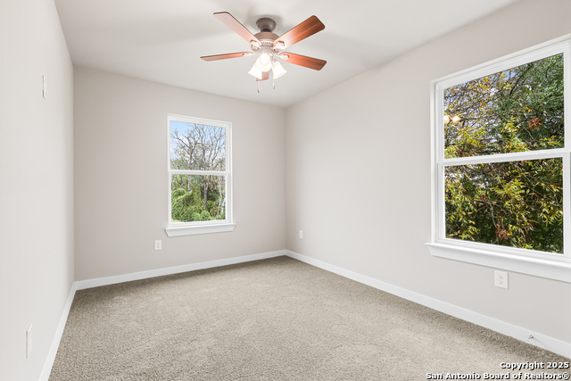 Listing photo id 10 for 1214 Aransas