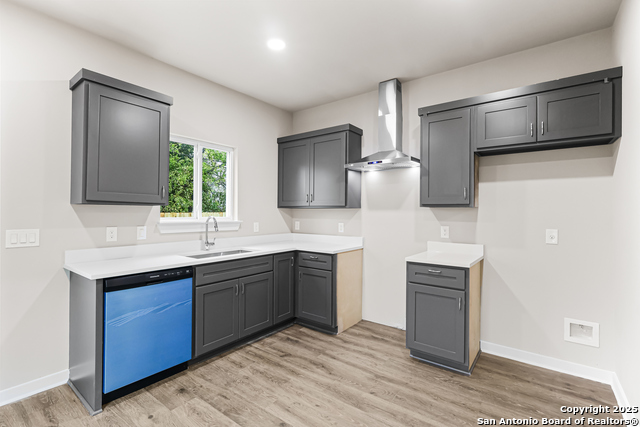 Listing photo id 4 for 1214 Aransas