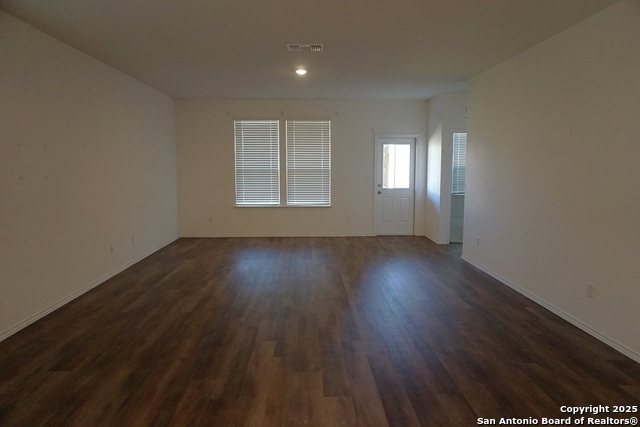 Listing photo id 8 for 1206 Casa Luminar