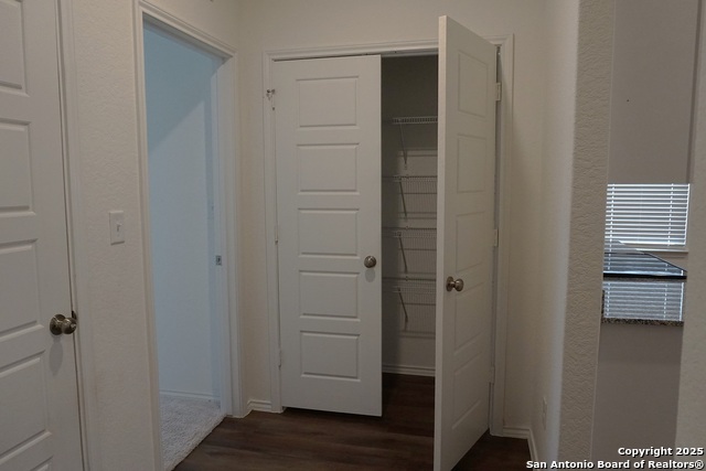 Listing photo id 18 for 1206 Casa Luminar