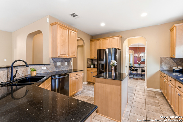 Listing photo id 15 for 23740 Beaver Creek