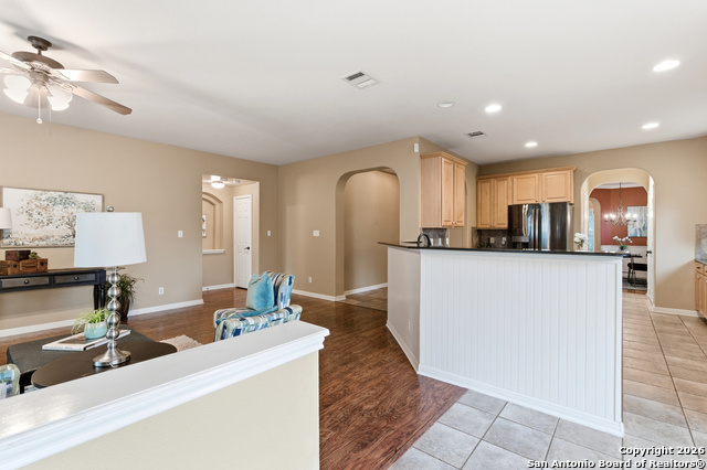 Listing photo id 19 for 23740 Beaver Creek