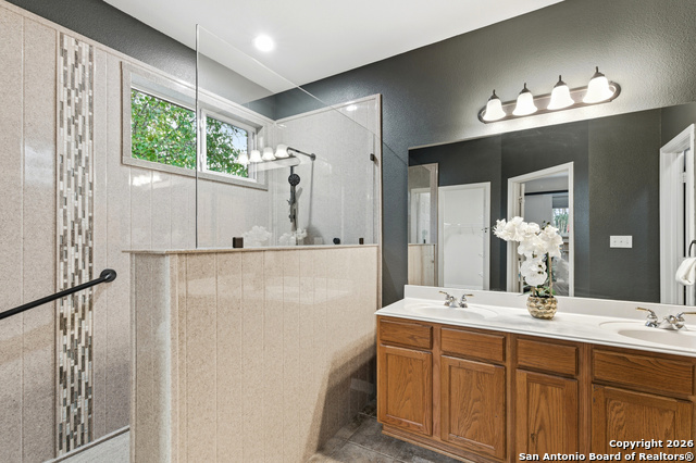 Listing photo id 22 for 23740 Beaver Creek