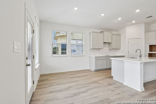 Listing photo id 8 for 10413 Bluefish Way