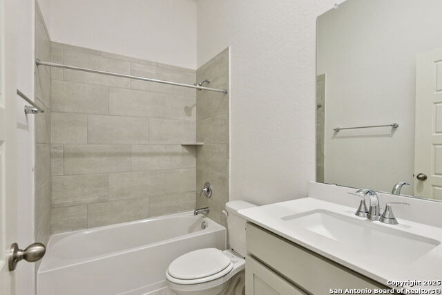 Listing photo id 33 for 10413 Bluefish Way