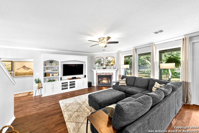 Image 10 of 66 For 114 Little Hill