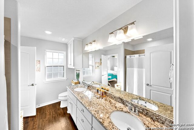 Image 31 of 66 For 114 Little Hill