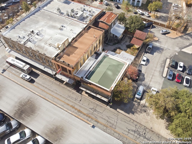 Image 17 of 27 For 111-113 Flores St N