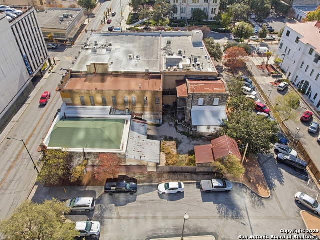 Image 20 of 27 For 111-113 Flores St N