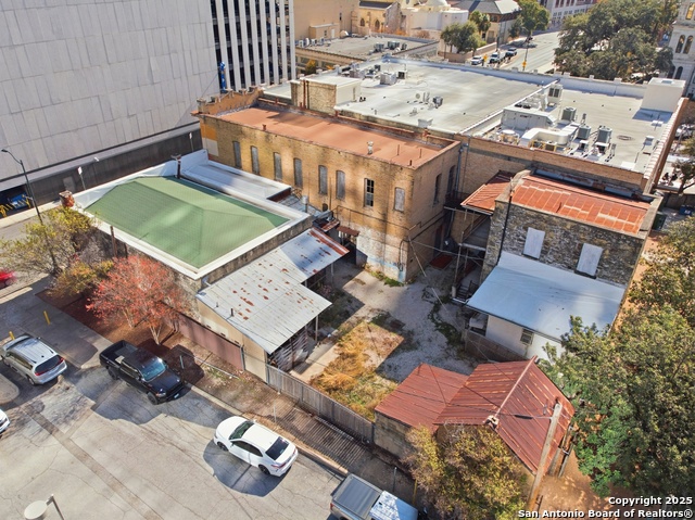 Image 9 of 27 For 111-113 Flores St N