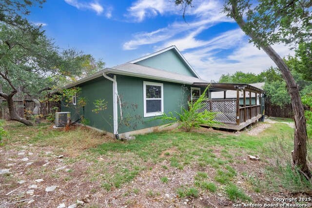 Image 25 of 35 For 1737 Scenic View Dr