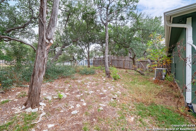 Image 27 of 35 For 1737 Scenic View Dr