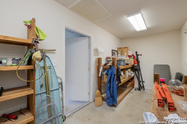 Image 31 of 35 For 1737 Scenic View Dr