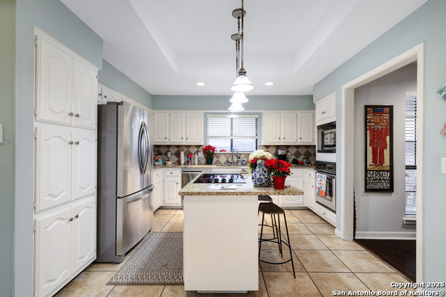 Image 7 of 17 For 3491 River Path