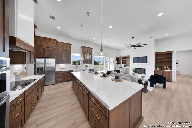 Image 16 of 50 For 222 Double Creek Loop