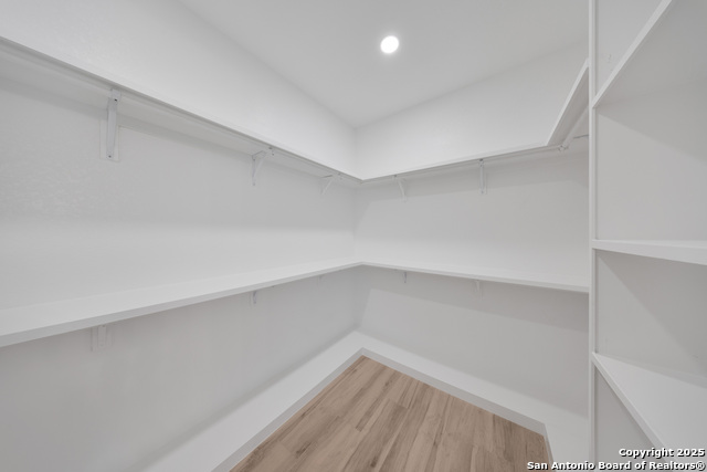 Image 36 of 50 For 222 Double Creek Loop