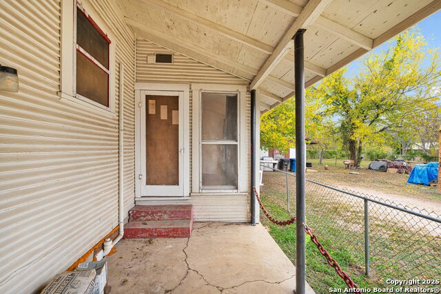 Image 7 of 9 For 165 Division Ave  2