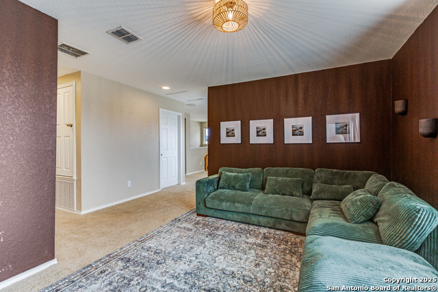 Image 13 of 25 For 1247 Lake Pt