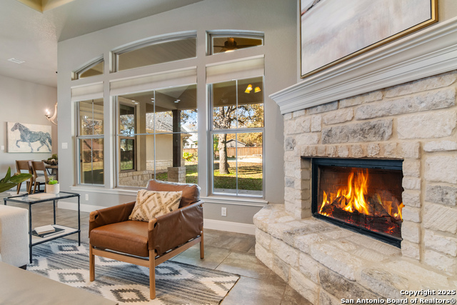 Listing photo id 10 for 112 Elk Run  