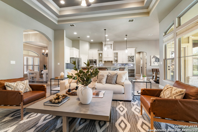 Listing photo id 11 for 112 Elk Run  