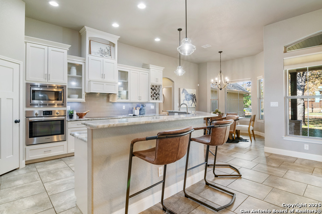 Listing photo id 15 for 112 Elk Run  