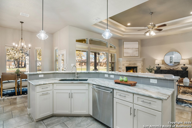 Listing photo id 17 for 112 Elk Run  