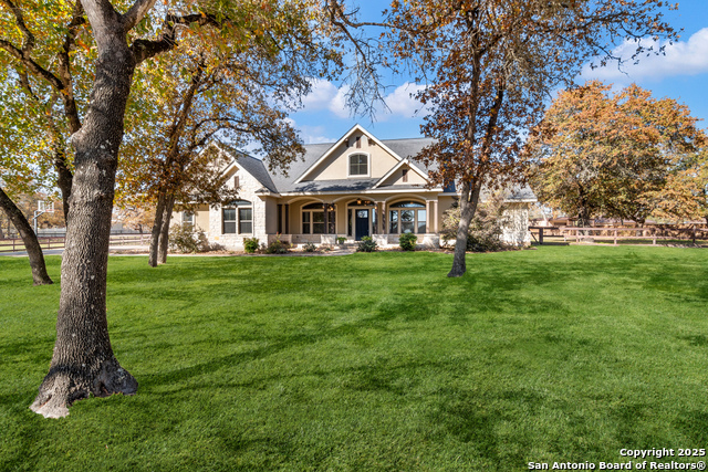 Listing photo id 0 for 112 Elk Run  