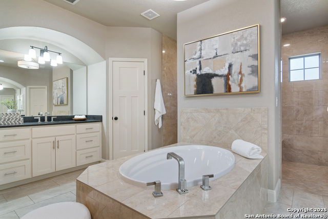 Listing photo id 26 for 112 Elk Run  