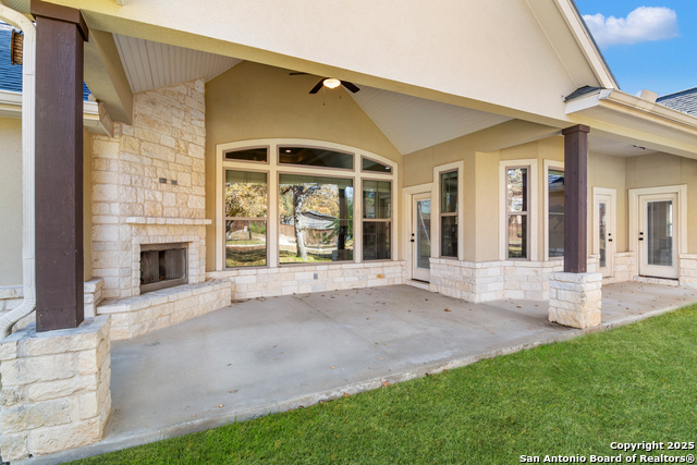 Listing photo id 35 for 112 Elk Run  