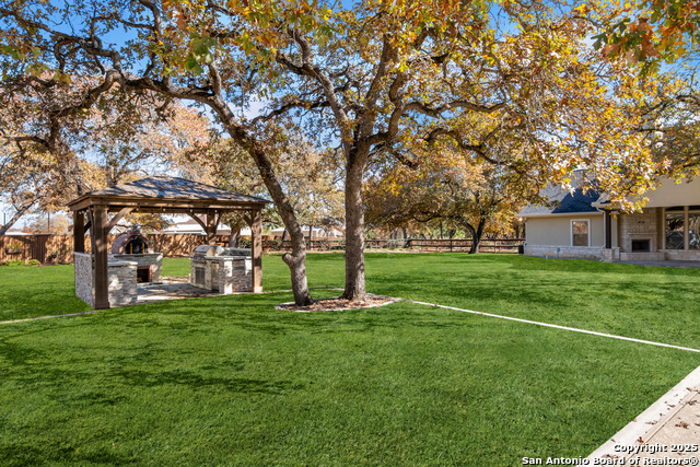 Listing photo id 42 for 112 Elk Run  