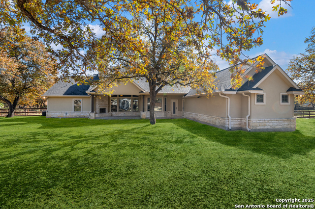 Listing photo id 46 for 112 Elk Run  