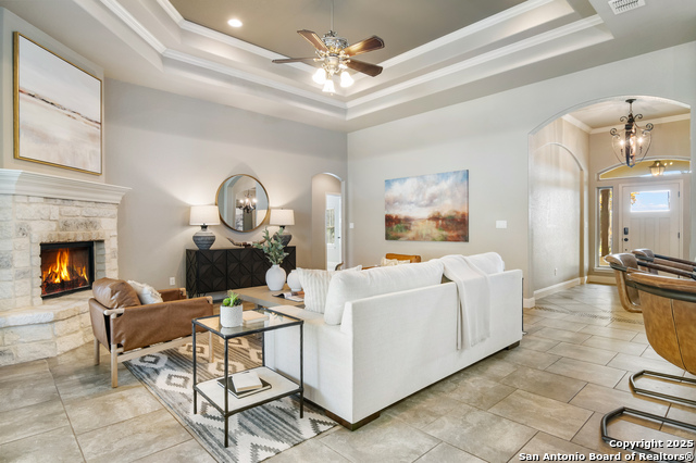 Listing photo id 7 for 112 Elk Run  