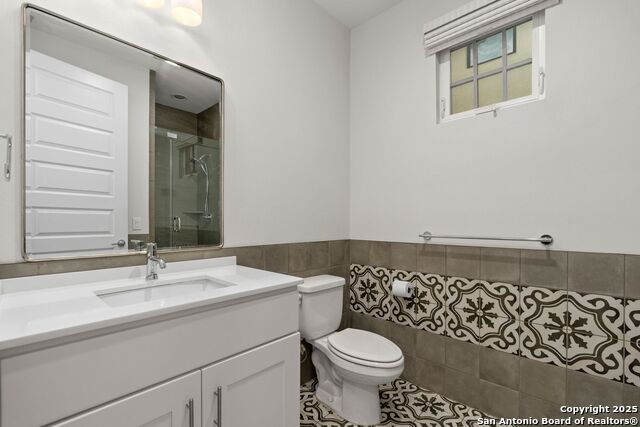 Image 10 of 21 For 350 Olmos Drive E