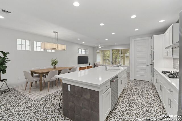 Image 6 of 21 For 350 Olmos Drive E