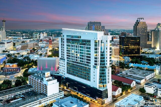 Listing photo id 29 for 123 Lexington  1806