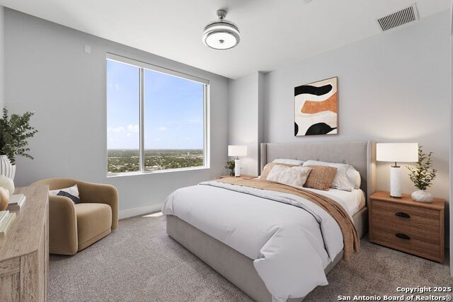 Image 11 of 29 For 610 Market E Unit 2811