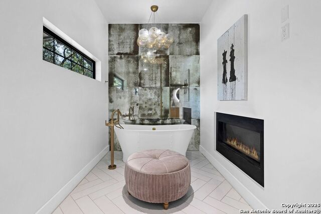 Image 20 of 38 For 301 Primrose Place