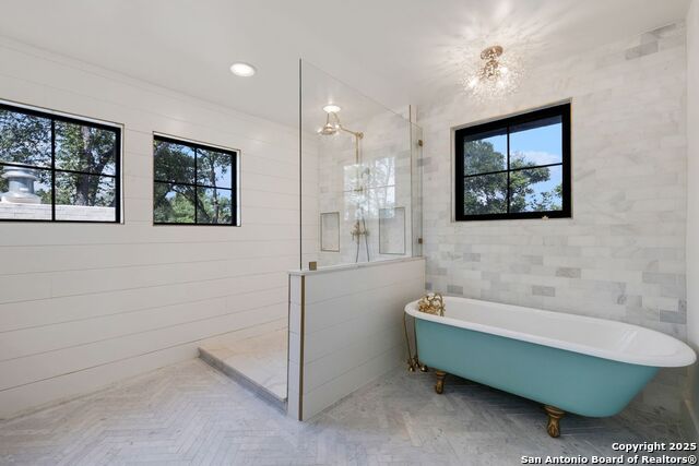 Image 26 of 38 For 301 Primrose Place