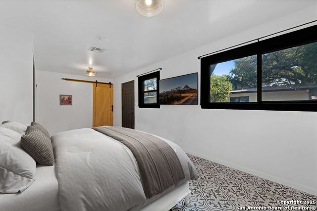 Image 35 of 38 For 301 Primrose Place