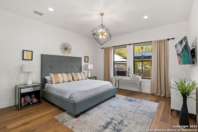 Listing photo id 10 for 507 Normandy