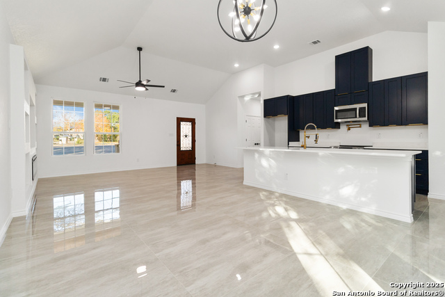 Image 10 of 39 For 4606 Oak Climb