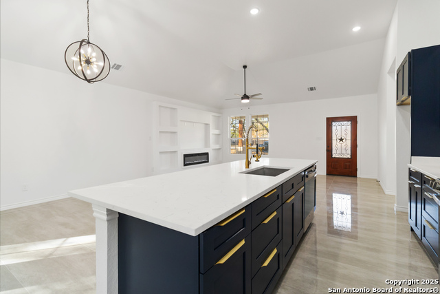 Image 16 of 39 For 4606 Oak Climb