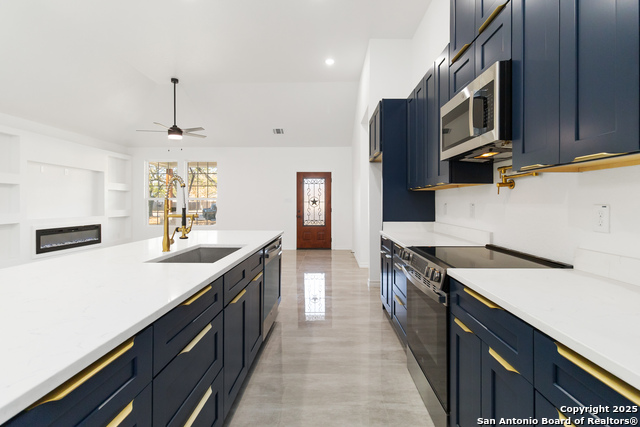 Image 18 of 39 For 4606 Oak Climb