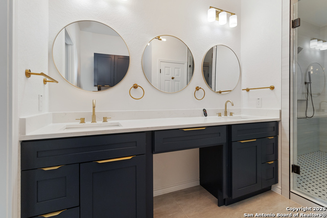 Image 22 of 39 For 4606 Oak Climb