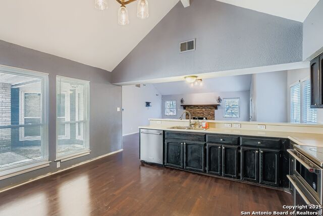 Image 10 of 29 For 3215 Morning Crk