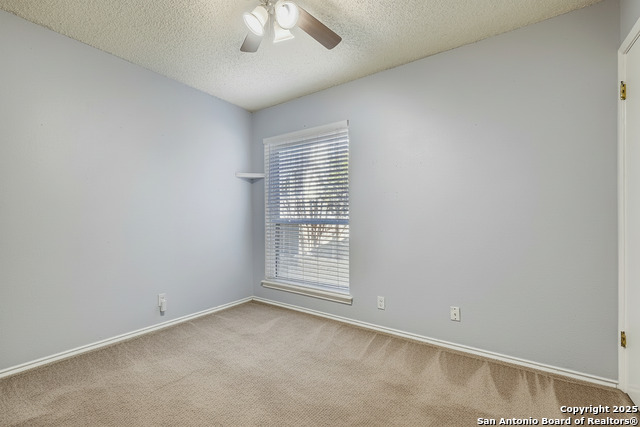 Image 28 of 29 For 3215 Morning Crk