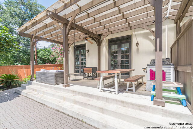 Image 24 of 25 For 519 Circle A