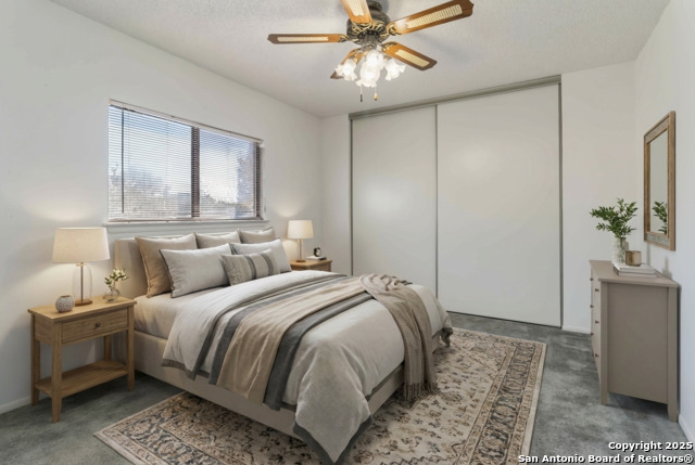 Image 29 of 34 For 17603 Krugerrand