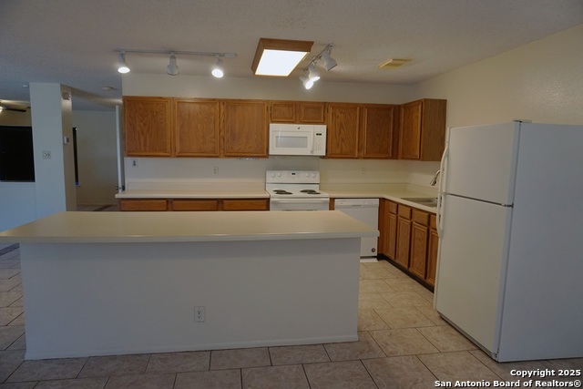 Image 11 of 34 For 7515 Foss Meadows